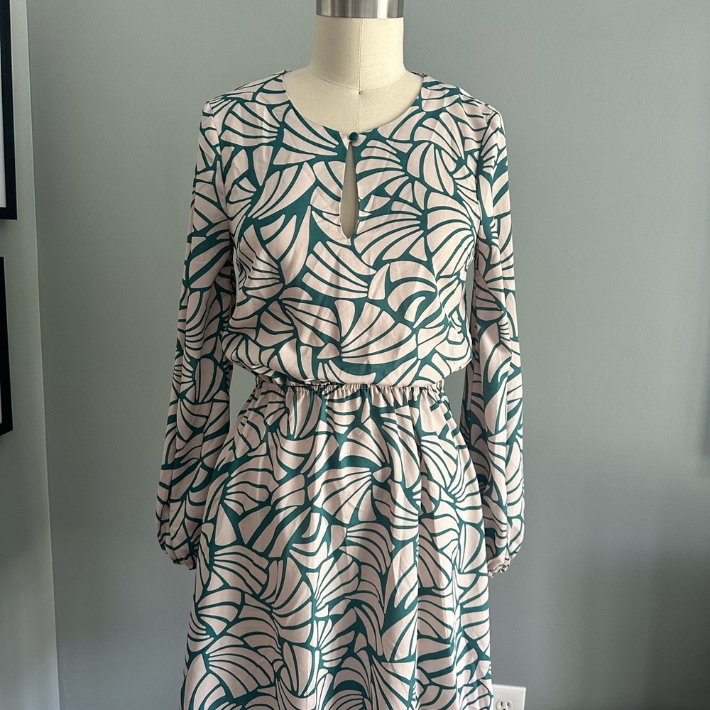 Boutique Green and Cream Patterned Dress